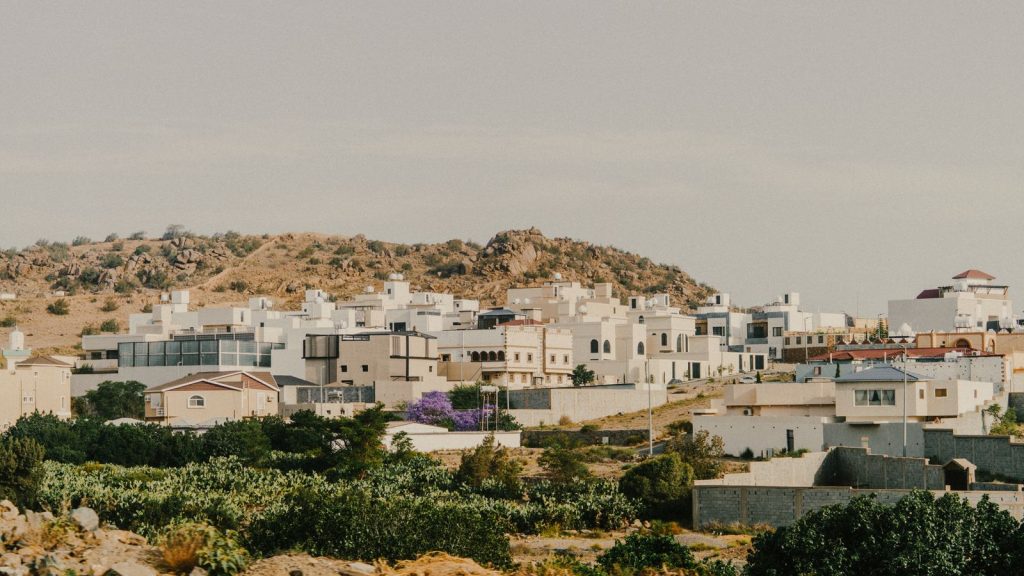Explore the unique architecture of Taif city in Saudi Arabia's Makkah Province.